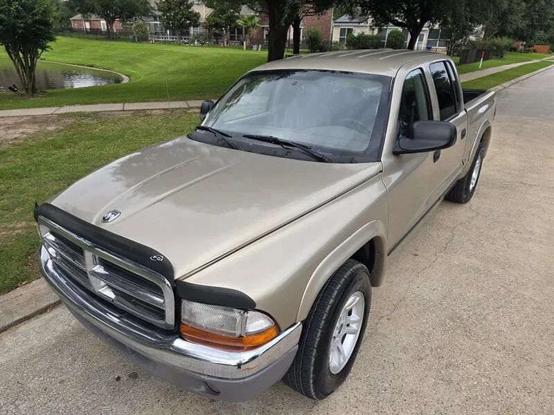 Used Dodge Dakota Quad Cab cabin or detail photo near Houston TX