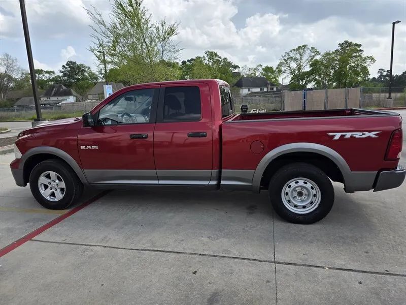 Used Dodge Ram 1500 SLT cabin or detail photo near Houston TX