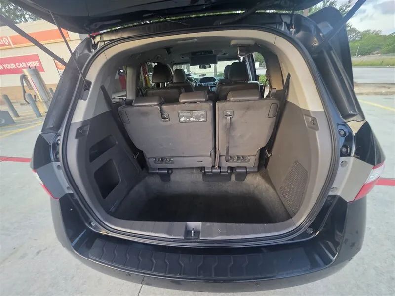Honda Odyssey cargo area behind third row near Houston TX